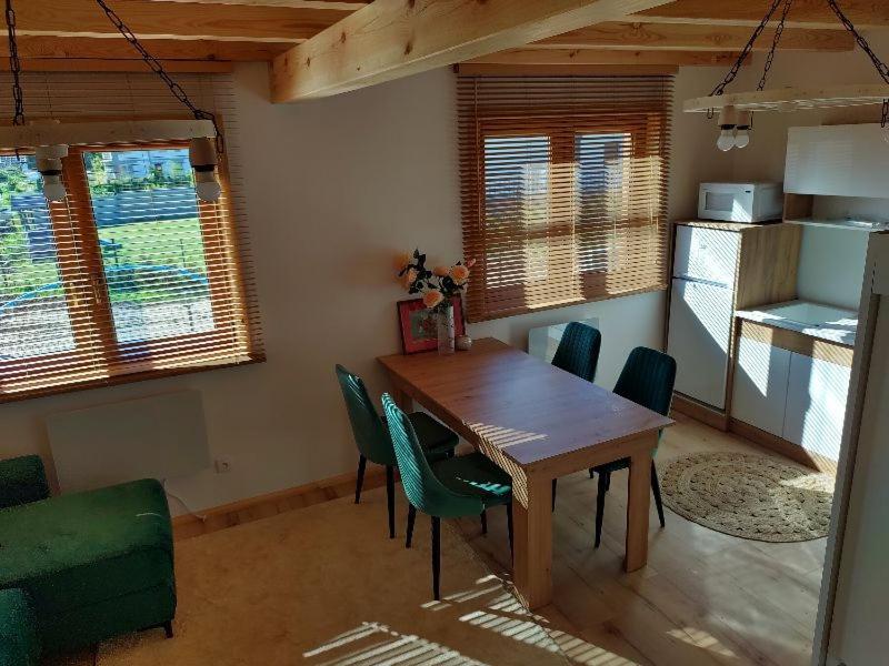 Kalinowy Sad Domki Z Jacuzzi I Sauna Mikołajki エクステリア 写真